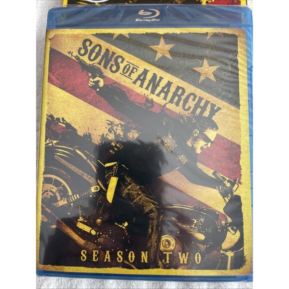 Sons of Anarchy: Season Two (Blu-ray, 2009) - Picture 3 of 4
